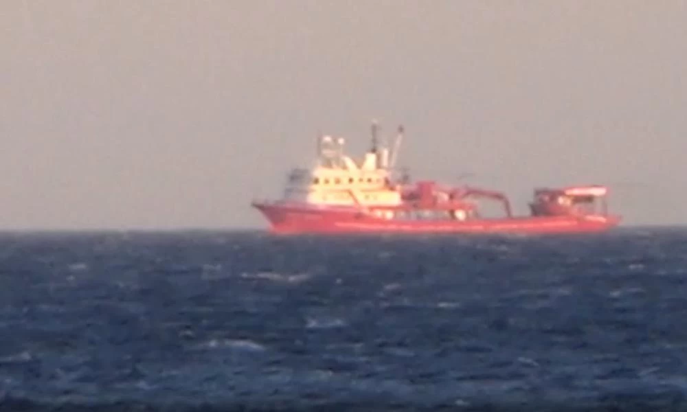 Το ΛΣ για το περιστατικό στη Μύκονο: ''Τα τουρκικά αλιευτικά τα πήρε... ο αέρας!''